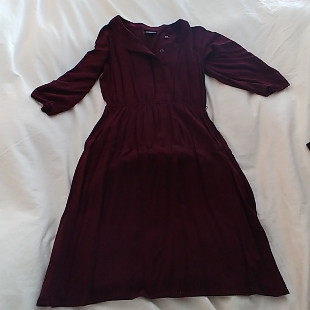 Dress - Picture 2 of 3